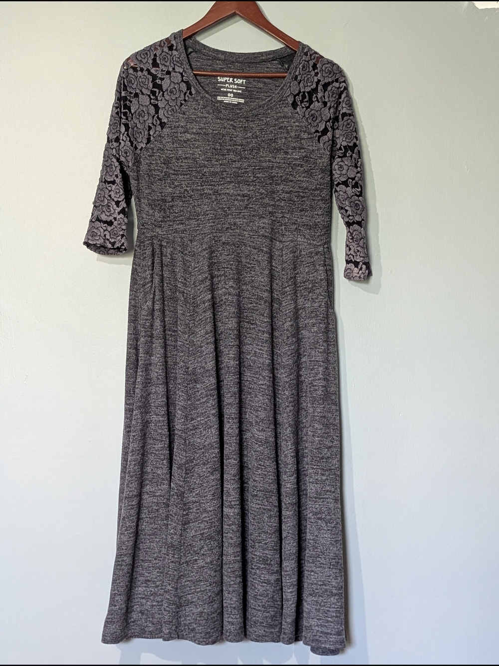 Torrid Super Soft Midi Dress Women's Lace Sleeve Romantic Goth Dark Coquette
